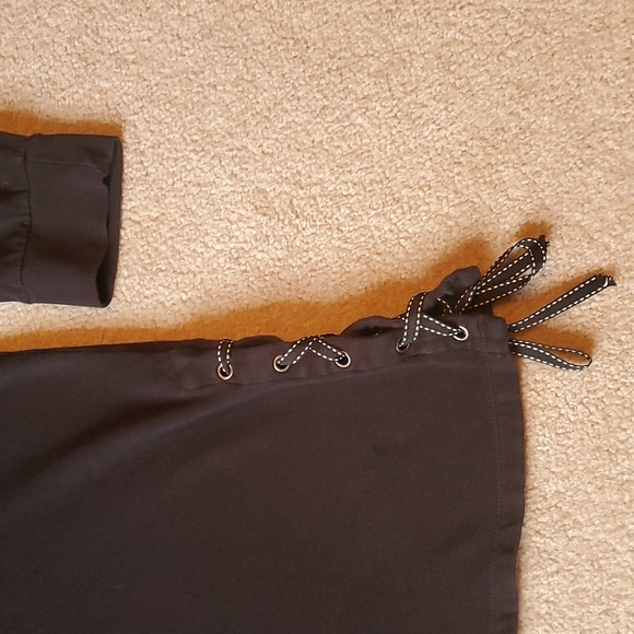 Torrid size 3 black sweatshirt with lace up sides - Picture 7 of 9